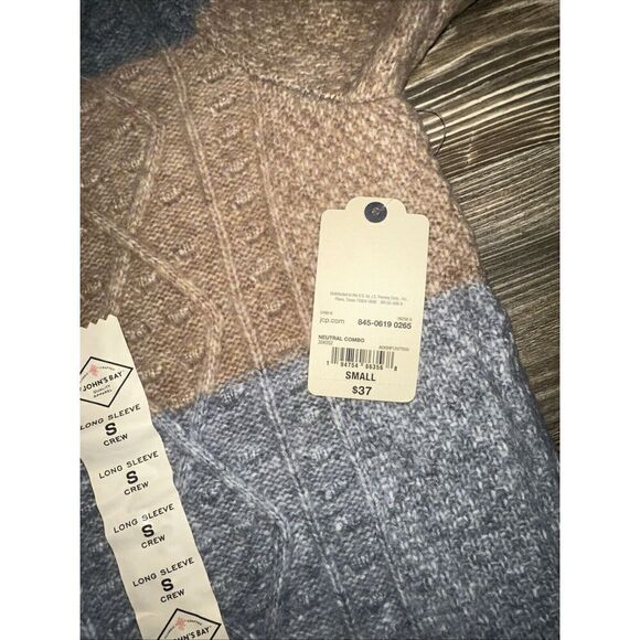 St Johns Bay Womens Sweater Neutral Combo. Size Small. Crew Neck. NWT. 12 - Picture 8 of 8